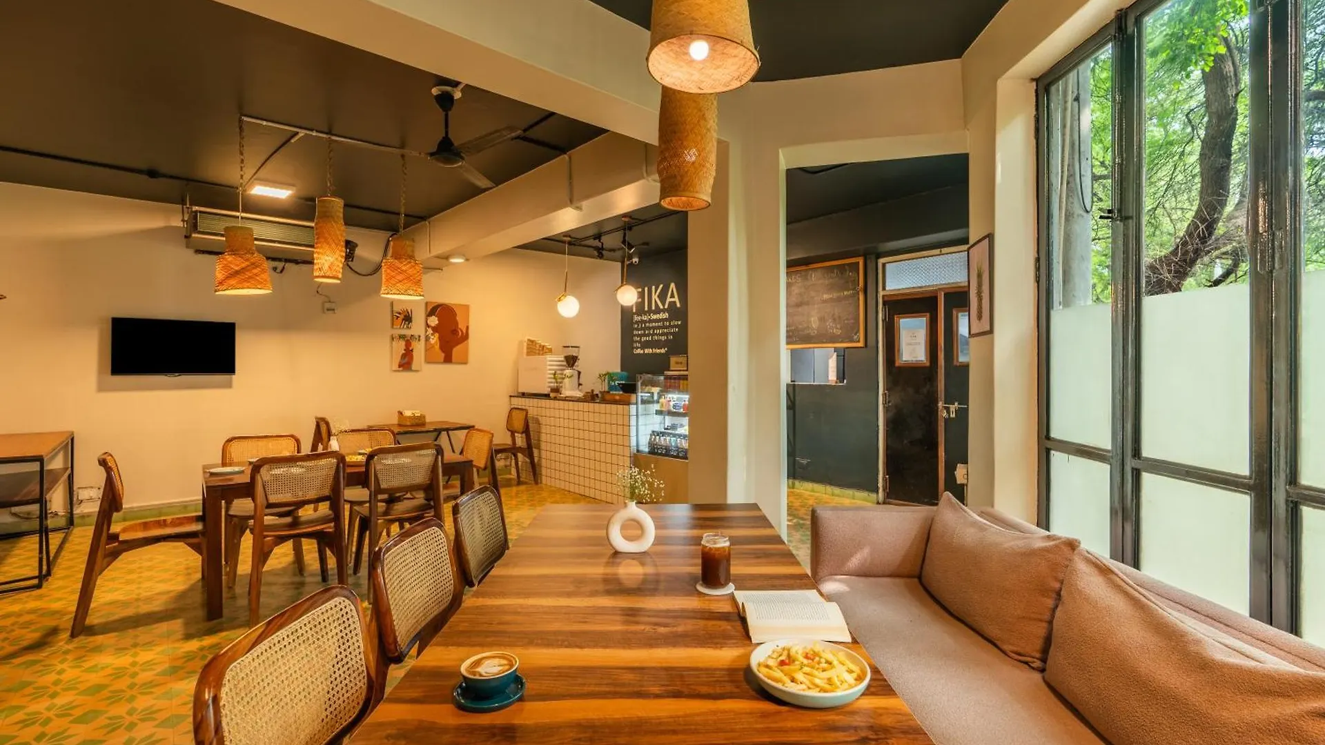 Minimalist One Hauz Khas Village Yeni Delhi