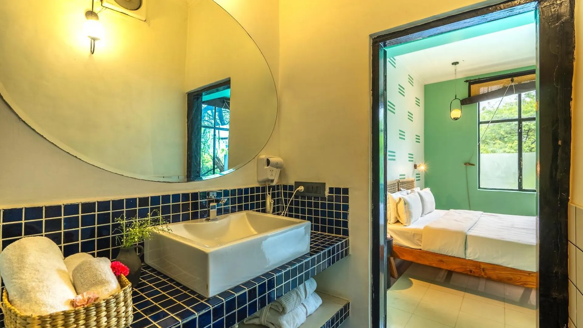 Otel Minimalist One Hauz Khas Village Yeni Delhi