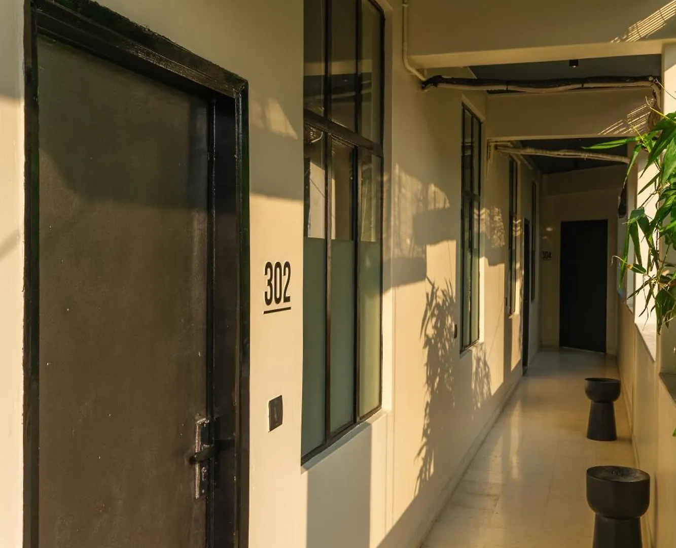Minimalist One Hauz Khas Village Yeni Delhi 3*,