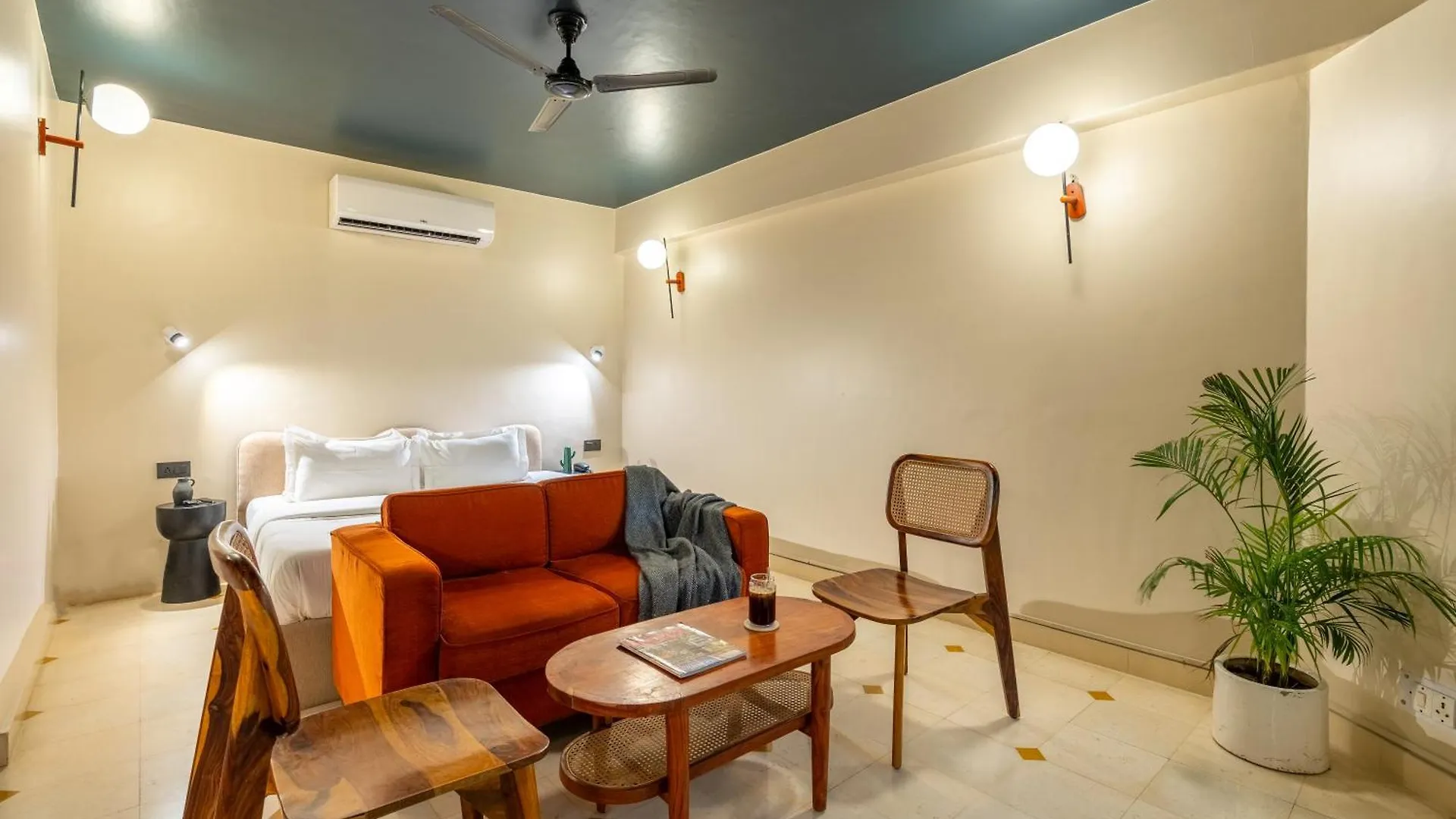 Minimalist One Hauz Khas Village New Delhi Hotel