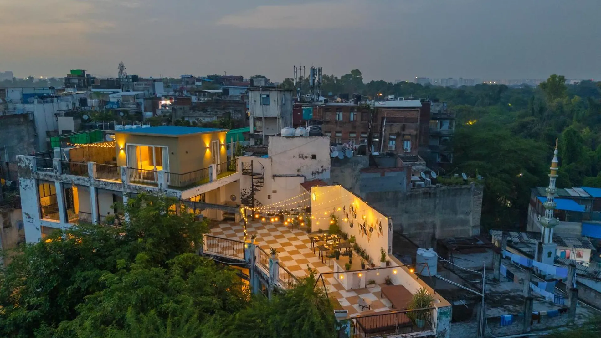 Hotel Minimalist One Hauz Khas Village New Delhi